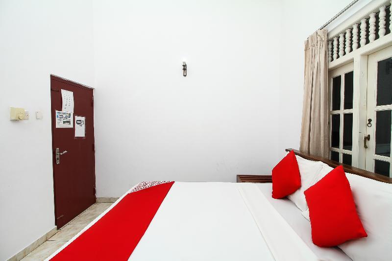 Oyo 347 Hotel Empryean Katunayaka Eksteriør billede